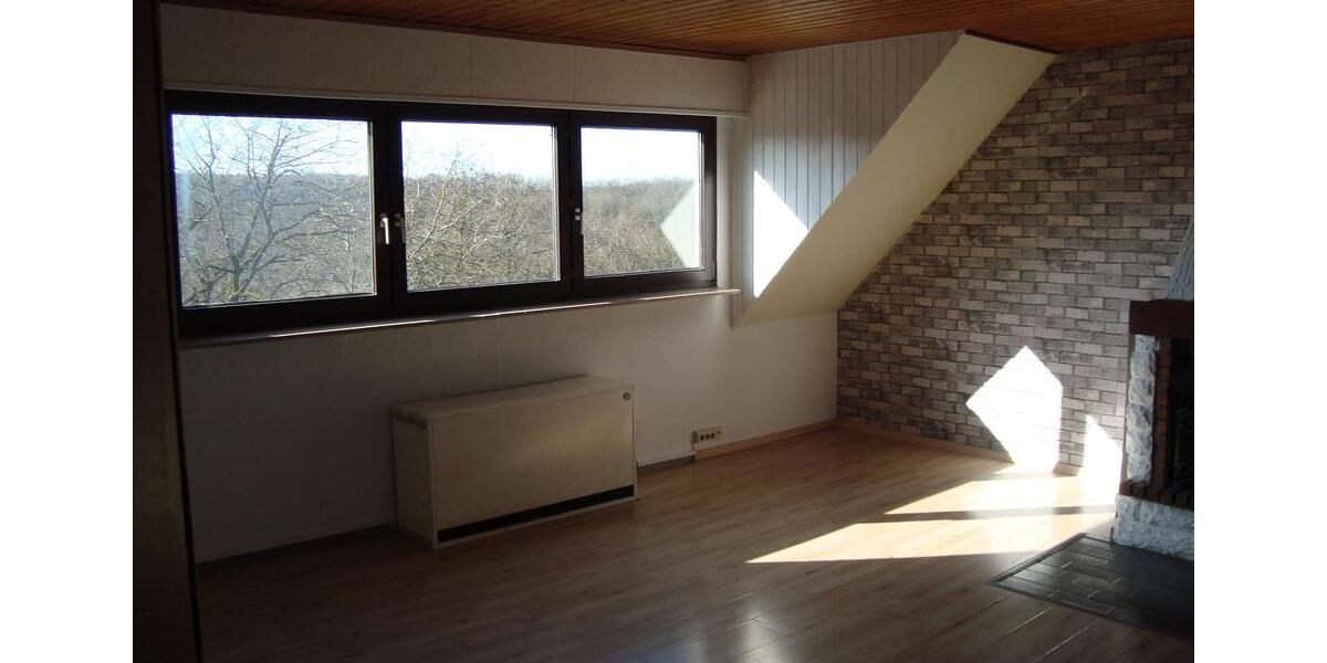 Etagenwohnung Saarbrücken Neue Bremm - 3 Zimmer, 80 m&sup2;, 750&euro; | Angebot:26515608