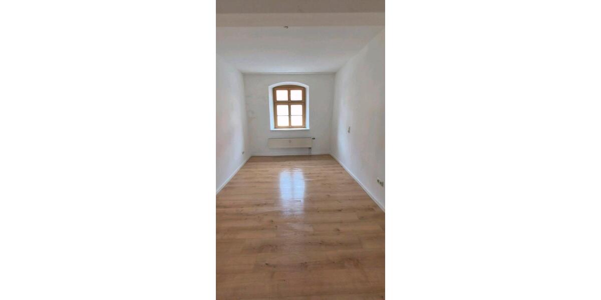 Etagenwohnung Scheinfeld - 3 Zimmer, 134 m&sup2;, 1.300&euro; | Angebot:26652004
