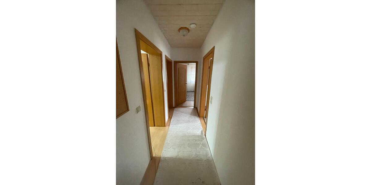 Etagenwohnung Offenau - 4 Zimmer, 111 m&sup2;, 1.100&euro; | Angebot:26416012