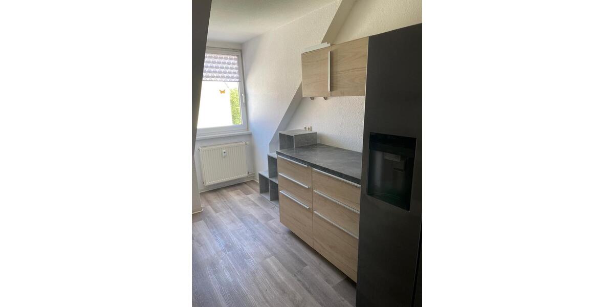 Dachgeschoßwohnung Dessau-Roßlau Roßlau - 3 Zimmer, 112 m&sup2;, 785&euro; | Angebot:25712320