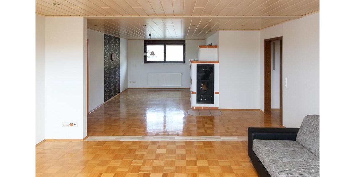Etagenwohnung Schlüchtern - 4 Zimmer, 100 m&sup2;, 750&euro; | Angebot:26442082