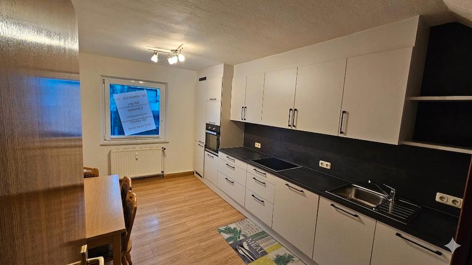 Erdgeschoßwohnung Kronach - 1 Zimmer, 80 m&sup2;, 660&euro; | Angebot:25990571