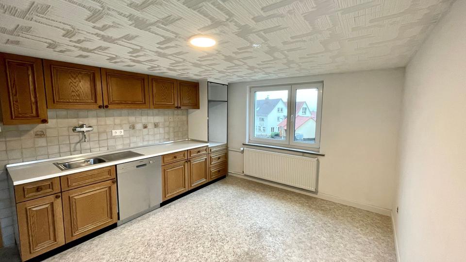 Charmante Doppelhaushälfte mit 4 Zimmern, Küche und kleinem Garten! 4 zimmer