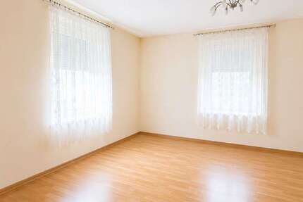 Wohnung Pettendorf-Kneiting Kneiting - 3 Zimmer, 76 m&sup2;, 760&euro; | Angebot:27031665