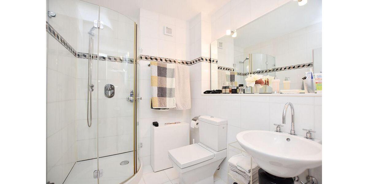 Etagenwohnung Hannover Vahrenwald-List - 4 Zimmer, 200 m&sup2;, 2.400&euro; | Angebot:24933539