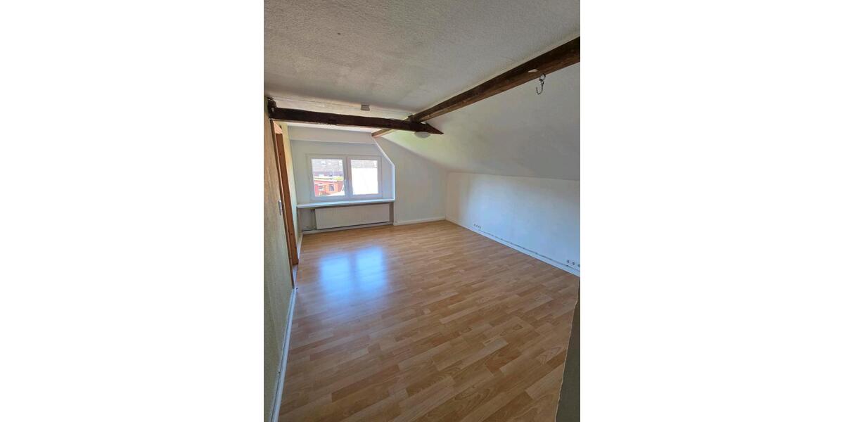 Dachgeschoßwohnung Lägerdorf - 3 Zimmer, 75 m&sup2;, 780&euro; | Angebot:25594898