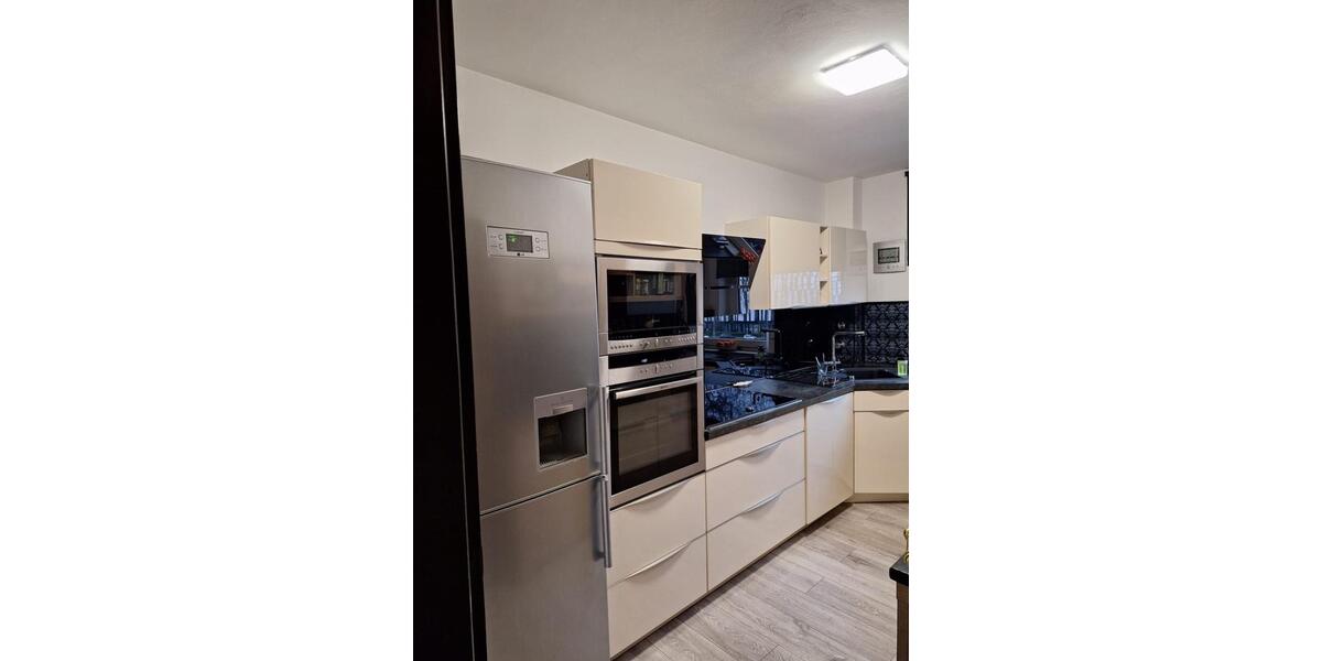 Etagenwohnung Düsseldorf Stadtbezirk 2 - 3 Zimmer, 80 m&sup2;, 1.350&euro; | Angebot:25225238
