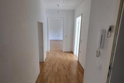 Großzügige 4-Zimmer-Dachgeschosswohnung mit zusätzlichem Dachboden 4 zimmer