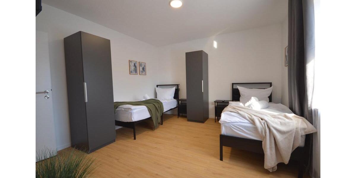Wohnen auf Zeit Detmold Hakedahl - 10 Zimmer, 250 m&sup2;, 30&euro; | Angebot:24784467