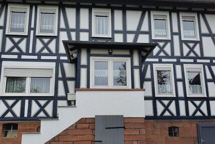 Großzügige Wohnung in Fachwerkhaus m. Garten in Cölbe-Reddehausen 5 zimmer