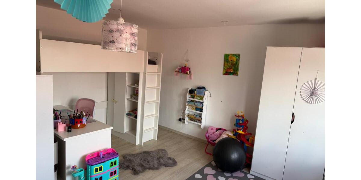 Etagenwohnung Hünfeld - 3.5 Zimmer, 124 m&sup2;, 950&euro; | Angebot:26578810