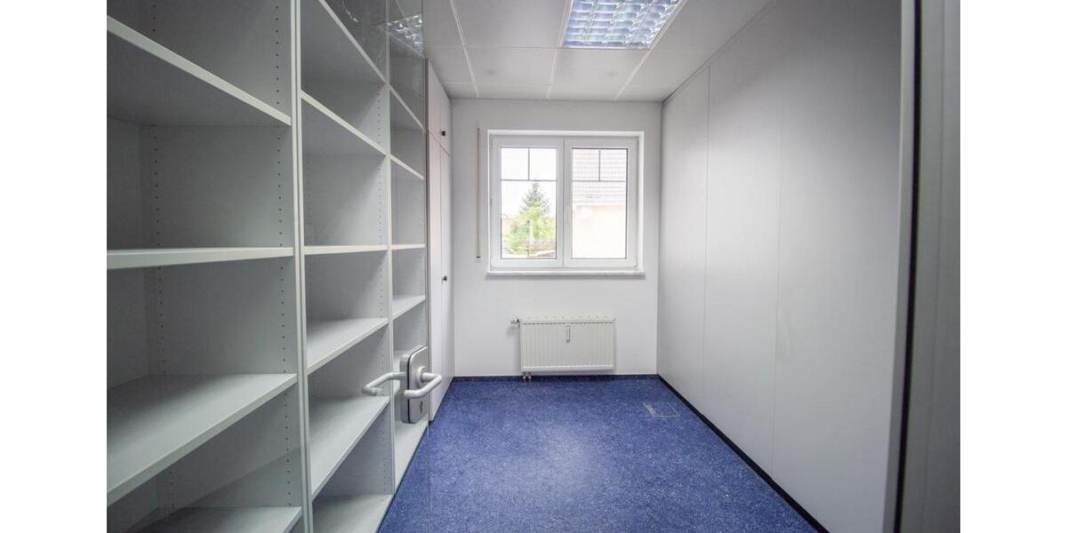 Büro-, oder-Praxisräume 143M² zentral in Ostrach zimmer