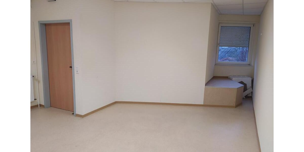 Gewerbeobjekt Hünfeld - 2 Zimmer, 7 m&sup2;, 849&euro; | Angebot:24984625