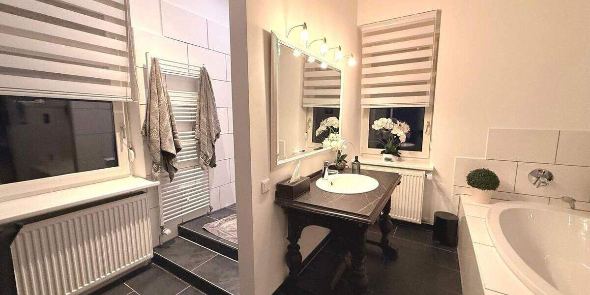 Etagenwohnung Hanau Lamboy - 3 Zimmer, 124 m&sup2;, 1.600&euro; | Angebot:24876555