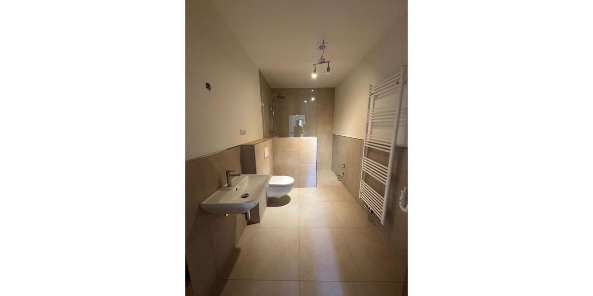 Lichtdurchflutete 3-Zimmer Wohnung in alter Villa in ruhiger Lage - Mehrfamilienhaus, Wohnhaus Loxstedt Fleeste | Angebot:27190206