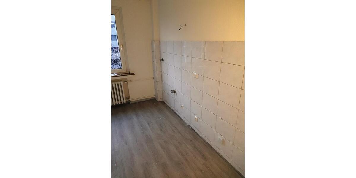 Etagenwohnung Duisburg Duisburg-Mitte - 2 Zimmer, 74 m&sup2;, 730&euro; | Angebot:24770734