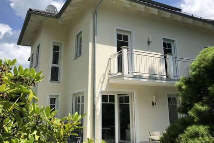 Haus zum Mieten in Berg 3.595 € 197.64 m² 5 zimmer