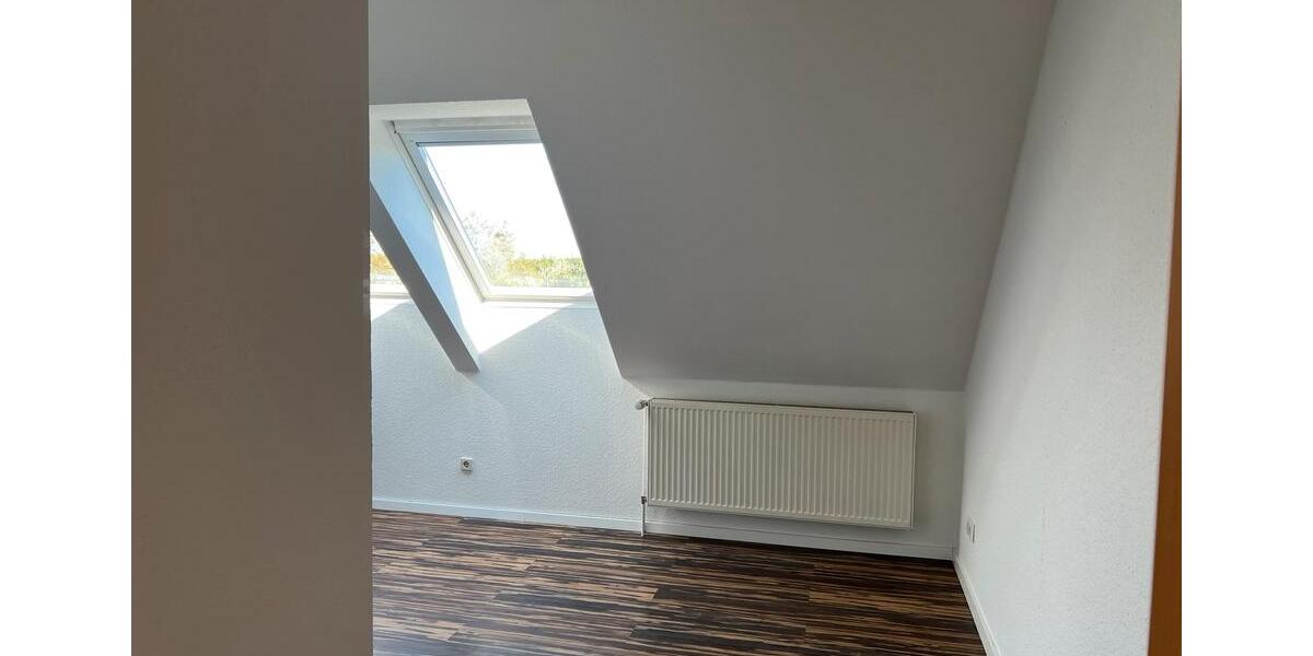 Dachgeschoßwohnung Fürstenwalde (Spree) - 5 Zimmer, 118 m&sup2;, 1.350&euro; | Angebot:26327116