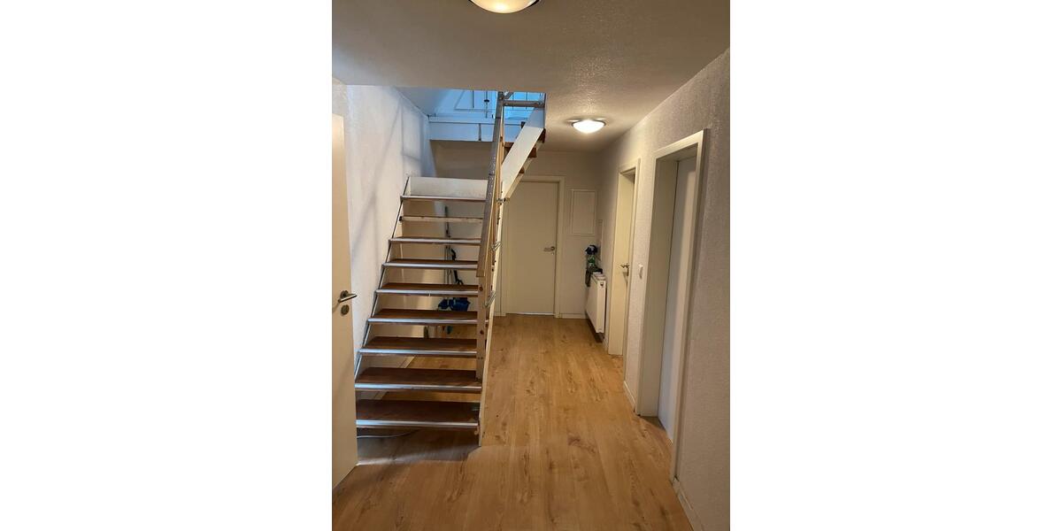 Maisonettenwohnung Böblingen - 5 Zimmer, 120 m&sup2;, 2.000&euro; | Angebot:26237157