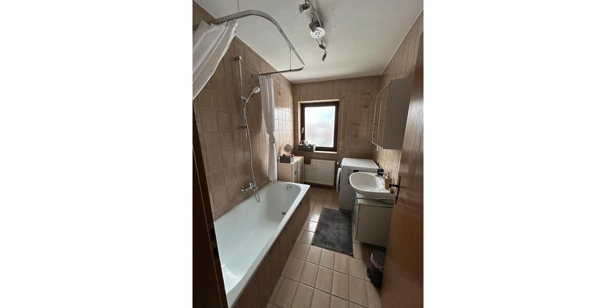 Dachgeschoßwohnung Wehretal - 3 Zimmer, 95 m&sup2;, 845&euro; | Angebot:24802294