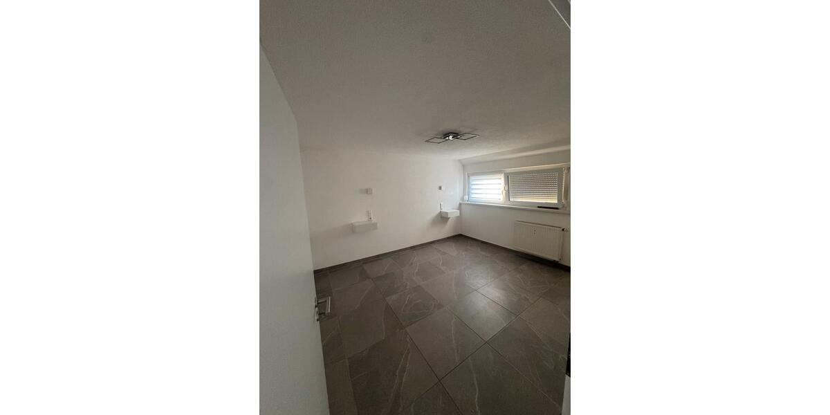 Maisonettenwohnung Oberderdingen - 2 Zimmer, 95 m&sup2;, 1.500&euro; | Angebot:26648256