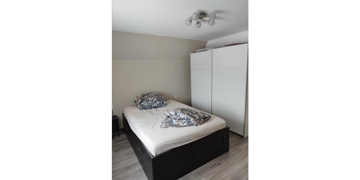 Einfamilienhaus Meinerzhagen - 7 Zimmer, 176 m&sup2;, 1.320&euro; | Angebot:26623940