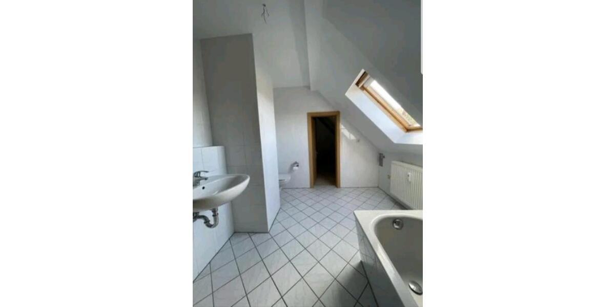 Dachgeschoßwohnung Grimma - 2 Zimmer, 60 m&sup2;, 475&euro; | Angebot:25935176