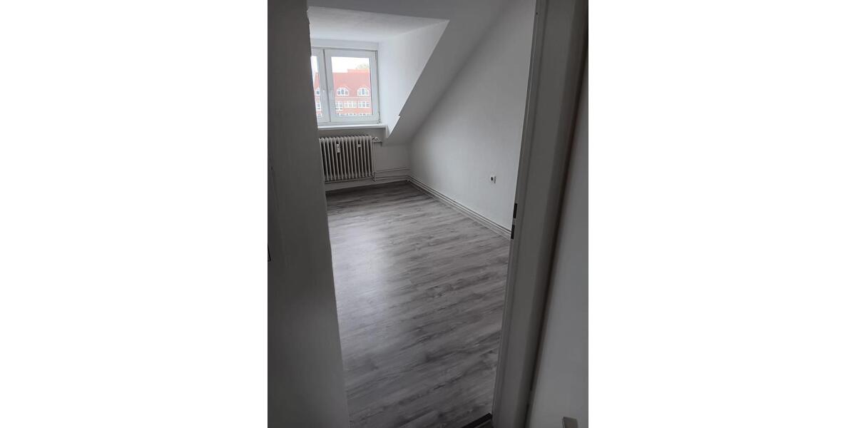 Dachgeschoßwohnung Hildesheim - 1.5 Zimmer, 45 m&sup2;, 650&euro; | Angebot:24600689