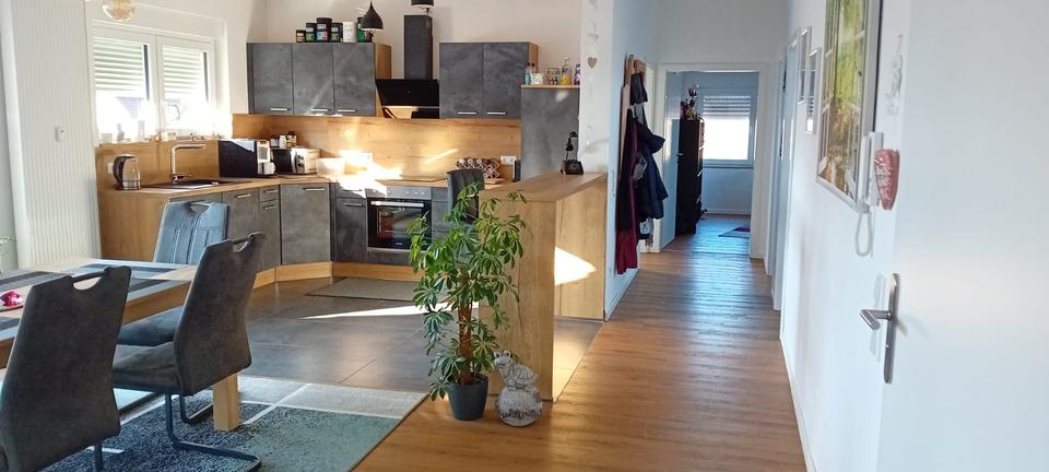 Dachgeschoßwohnung Walldürn - 4 Zimmer, 120 m&sup2;, 1.180&euro; | Angebot:25329966