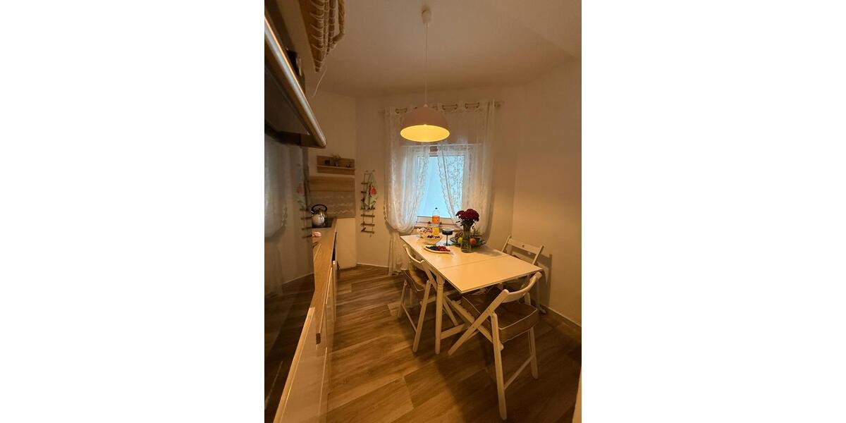 Erdgeschoßwohnung Grevenbroich - 3 Zimmer, 82 m&sup2;, 1.000&euro; | Angebot:26582055