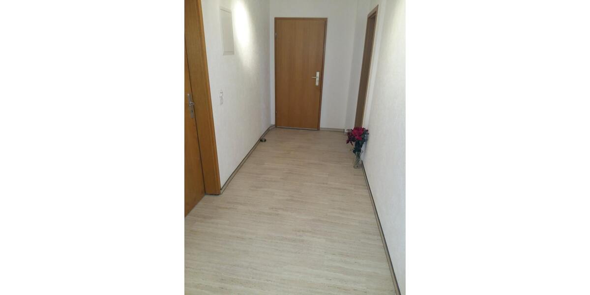 Hochparterre Lauter-Bernsbach Bernsbach - 5 Zimmer, 105 m&sup2;, 735&euro; | Angebot:24840388