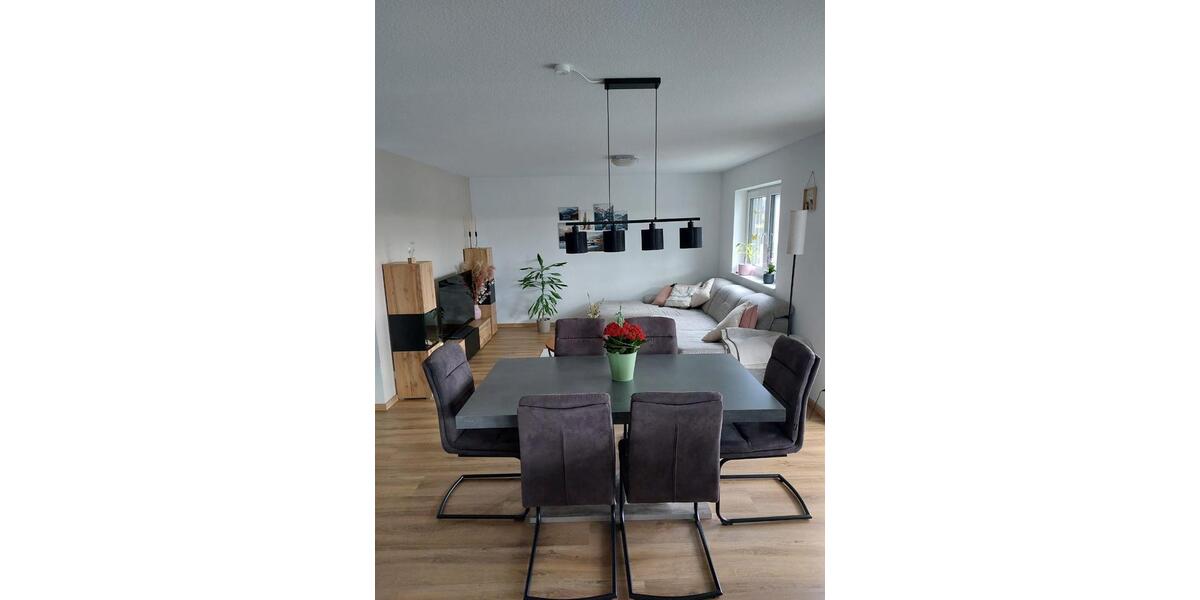 Etagenwohnung Sulz am Neckar - 3.5 Zimmer, 91 m&sup2;, 990&euro; | Angebot:26649578