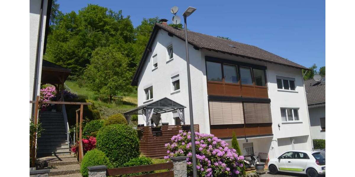 Etagenwohnung Schlangenbad - 3 Zimmer, 97 m&sup2;, 1.000&euro; | Angebot:26976352