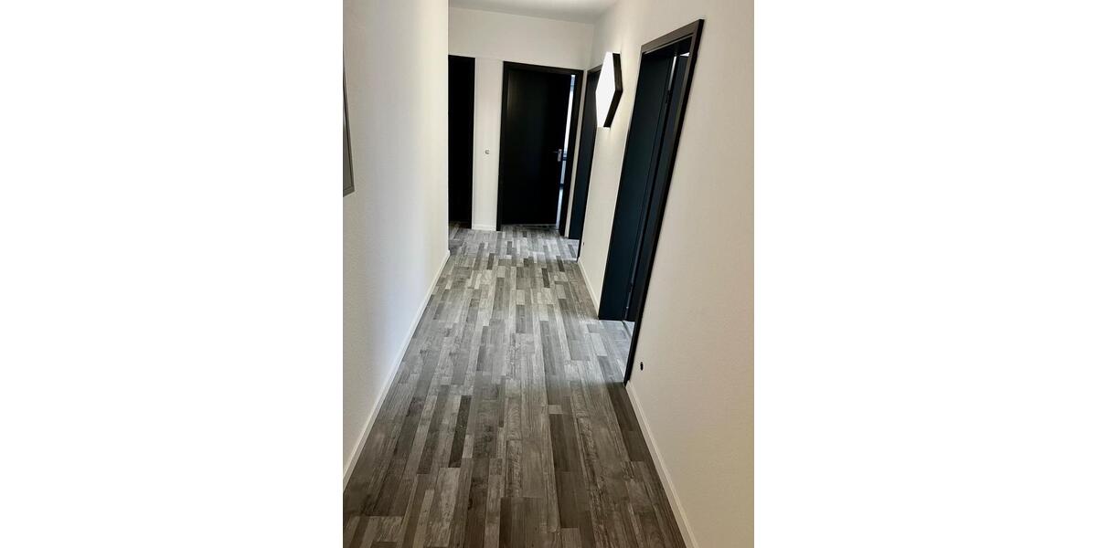 Etagenwohnung Wilnsdorf - 6 Zimmer, 120 m&sup2;, 1.150&euro; | Angebot:25882213