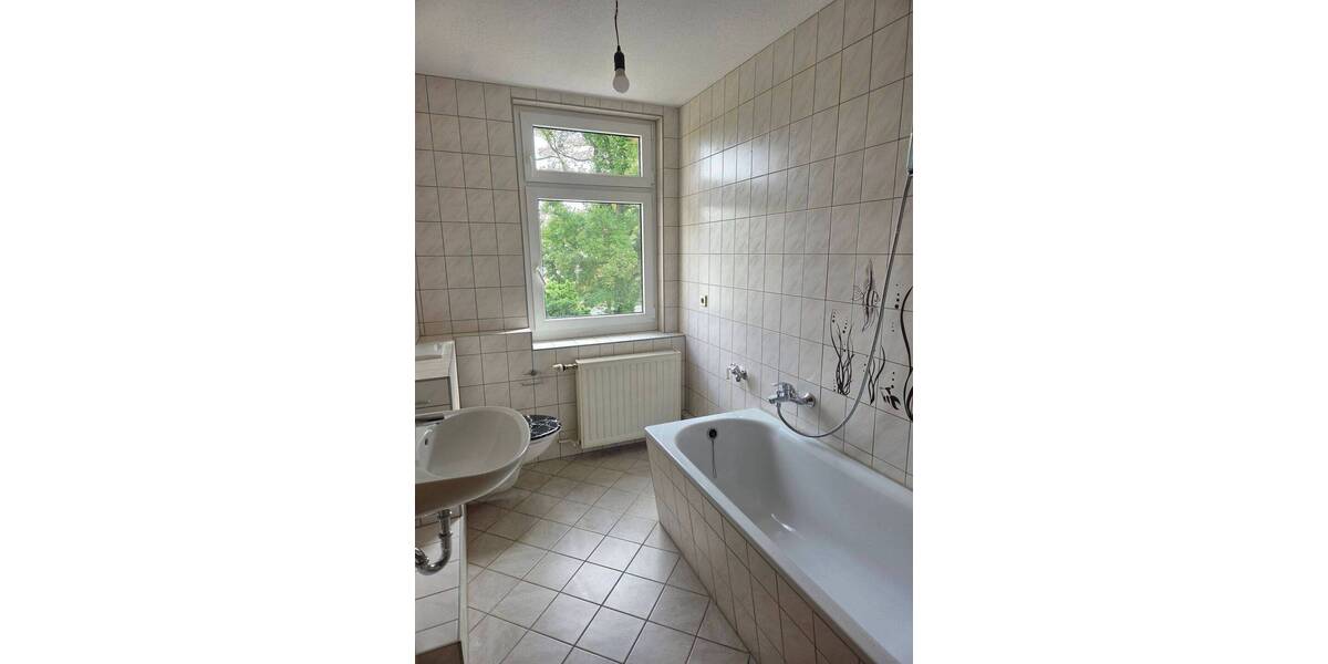 Etagenwohnung Waldheim Schönberg - 3 Zimmer, 82 m&sup2;, 450&euro; | Angebot:24138733