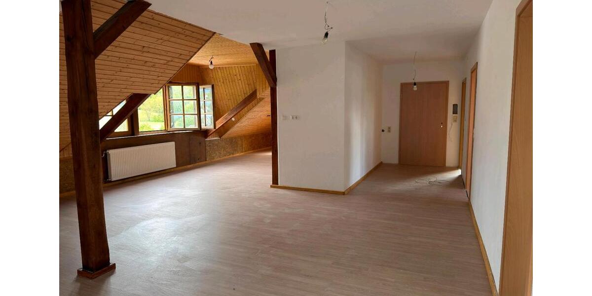 Dachgeschoßwohnung Bebra - 3.5 Zimmer, 69 m&sup2;, 650&euro; | Angebot:26584928