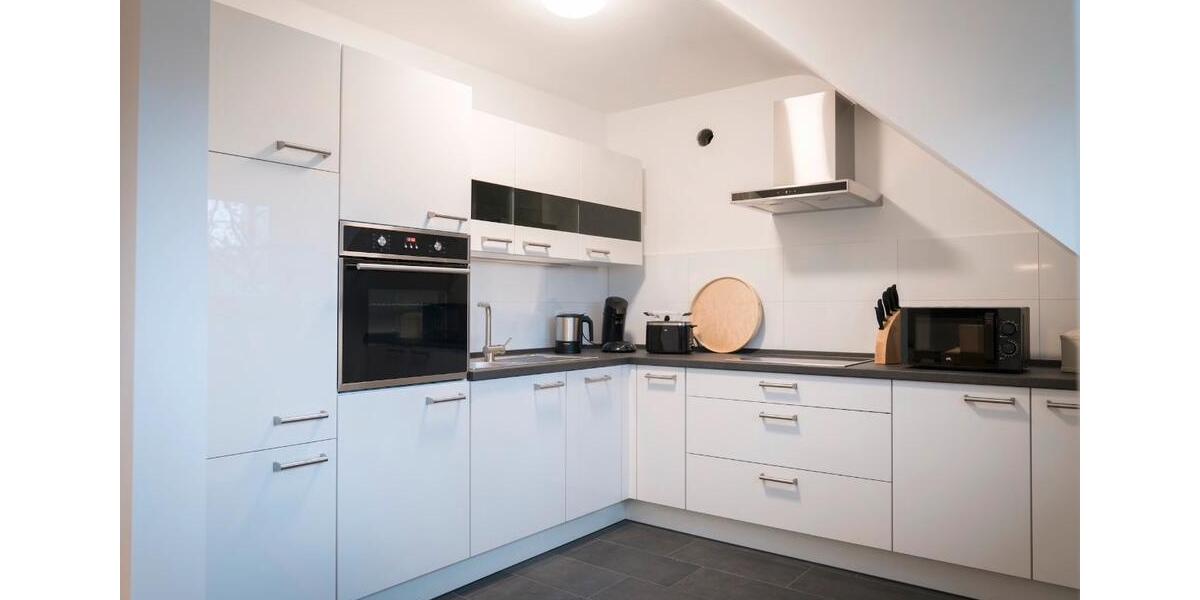 Wohnen auf Zeit Krefeld Benrad - 2 Zimmer, 70 m&sup2;, 1.350&euro; | Angebot:24277984