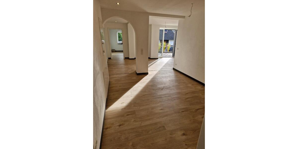 Etagenwohnung Alsfeld - 5 Zimmer, 1.350&euro; | Angebot:23428258