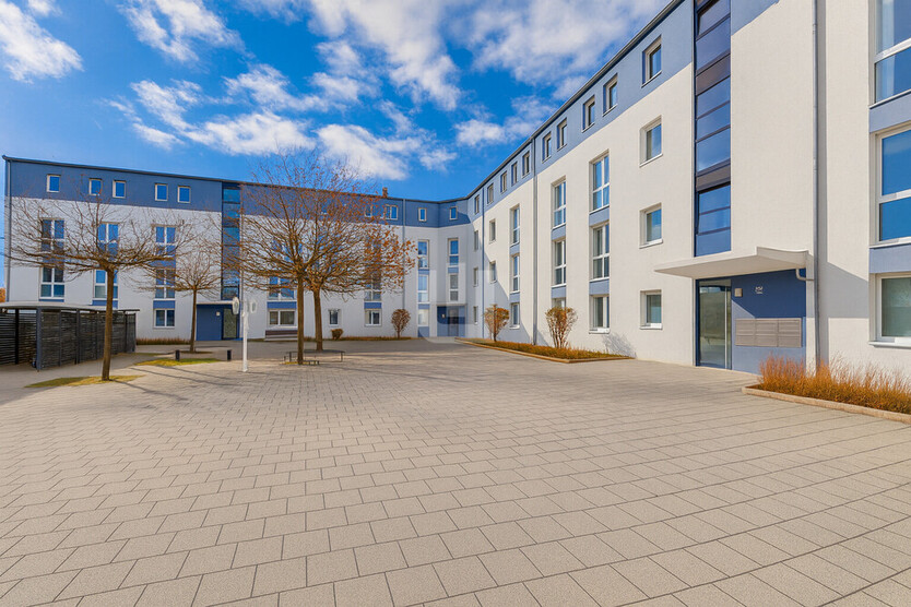 WINDISCH IMMOBILIEN - Neuwertige 3-Zimmer Wohnung mit EBK und Balkon zentral in Gröbenzell 3 zimmer