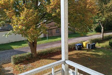 3 Zimmer Wohnung mit Balkon EBK und Badewanne in Holleben 3 zimmer