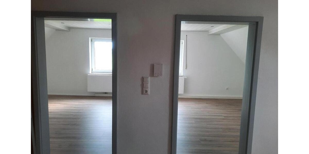 Dachgeschoßwohnung Buttenwiesen - 3 Zimmer, 61 m&sup2;, 930&euro; | Angebot:26580914