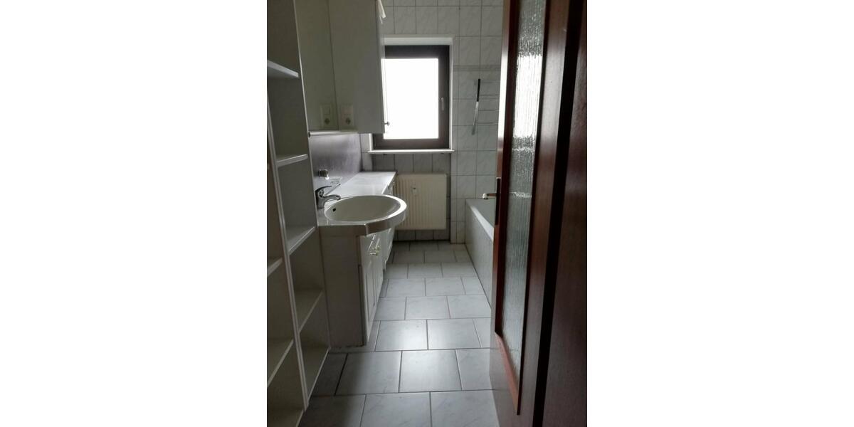 Etagenwohnung Dahn - 3 Zimmer, 102 m&sup2;, 850&euro; | Angebot:25647051