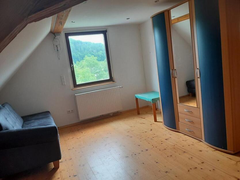 schönes Zimmer auf 2 Ebenen mit eigener Küche und eigenem Bad
