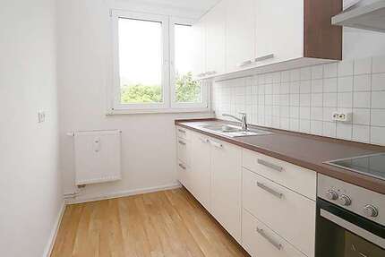 Wohnung Lutherstadt Eisleben Wilhelm-Pieck-Siedlung - 3 Zimmer, 61 m&sup2;, 277&euro; | Angebot:27176142
