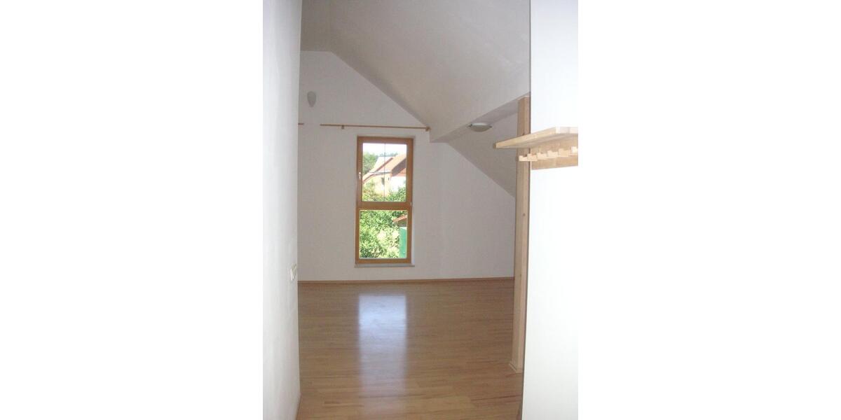 Dachgeschoßwohnung Ergolding - 2 Zimmer, 52 m&sup2;, 710&euro; | Angebot:25968137