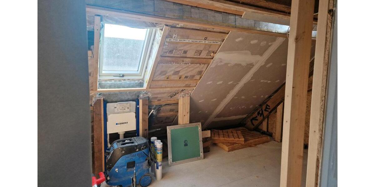 Dachgeschoßwohnung Bad Krozingen - 3.5 Zimmer, 105 m&sup2;, 1.200&euro; | Angebot:25908012