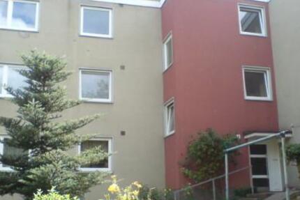 Helle sonnige 3 Zimmer Wohnung mit Blick ins Grüne !