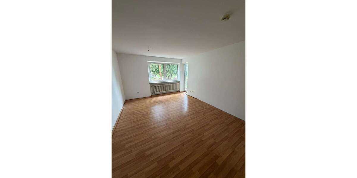 Etagenwohnung Regensburg Wutzlhofen - 3 Zimmer, 74 m&sup2;, 605&euro; | Angebot:27299672