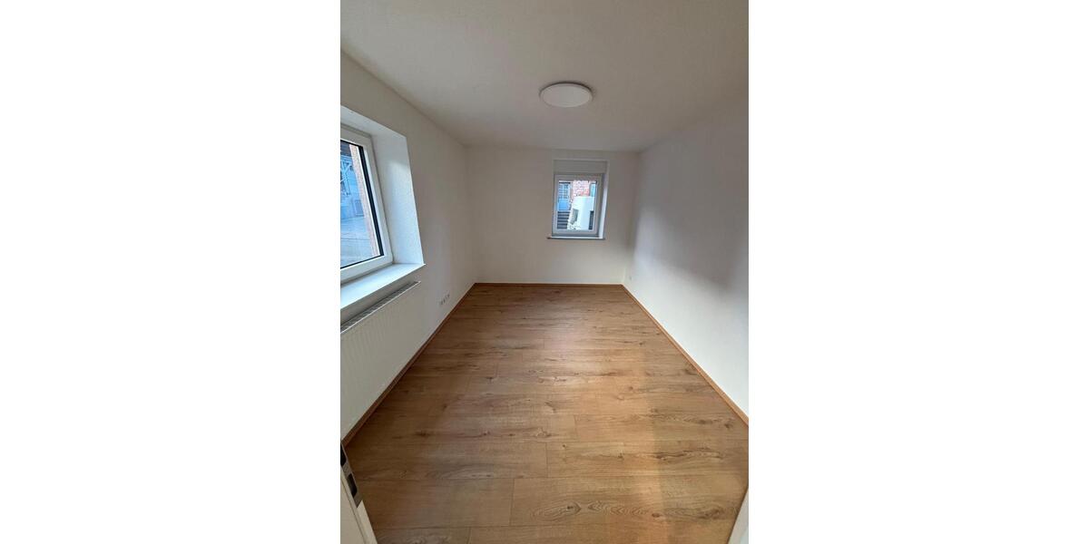 Einfamilienhaus Mehlingen - 8 Zimmer, 135 m&sup2;, 1.650&euro; | Angebot:26566911