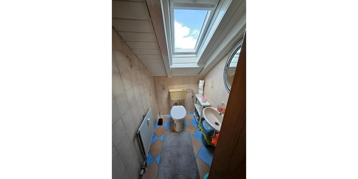 Dachgeschoßwohnung Deggendorf - 3 Zimmer, 65 m&sup2;, 750&euro; | Angebot:26635416